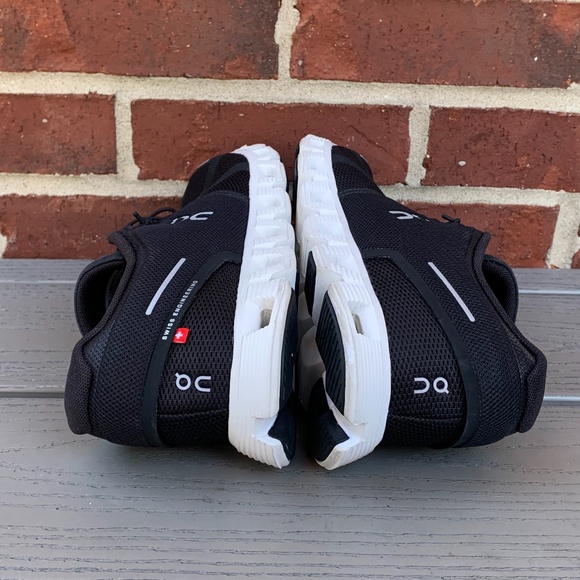 On Running Cloud Running Shoe - Picture 11 of 14